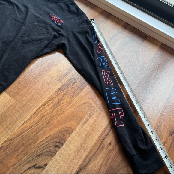 Chinatown Market Long Sleeve - Picture 5 of 8